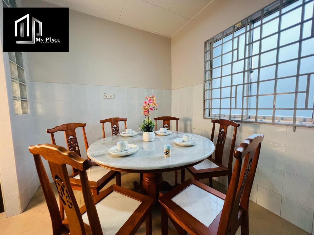 2 Storey 5Br 16Pax Semabok Taman Cheng Ho, 3 By Myplace Malacca Exterior photo